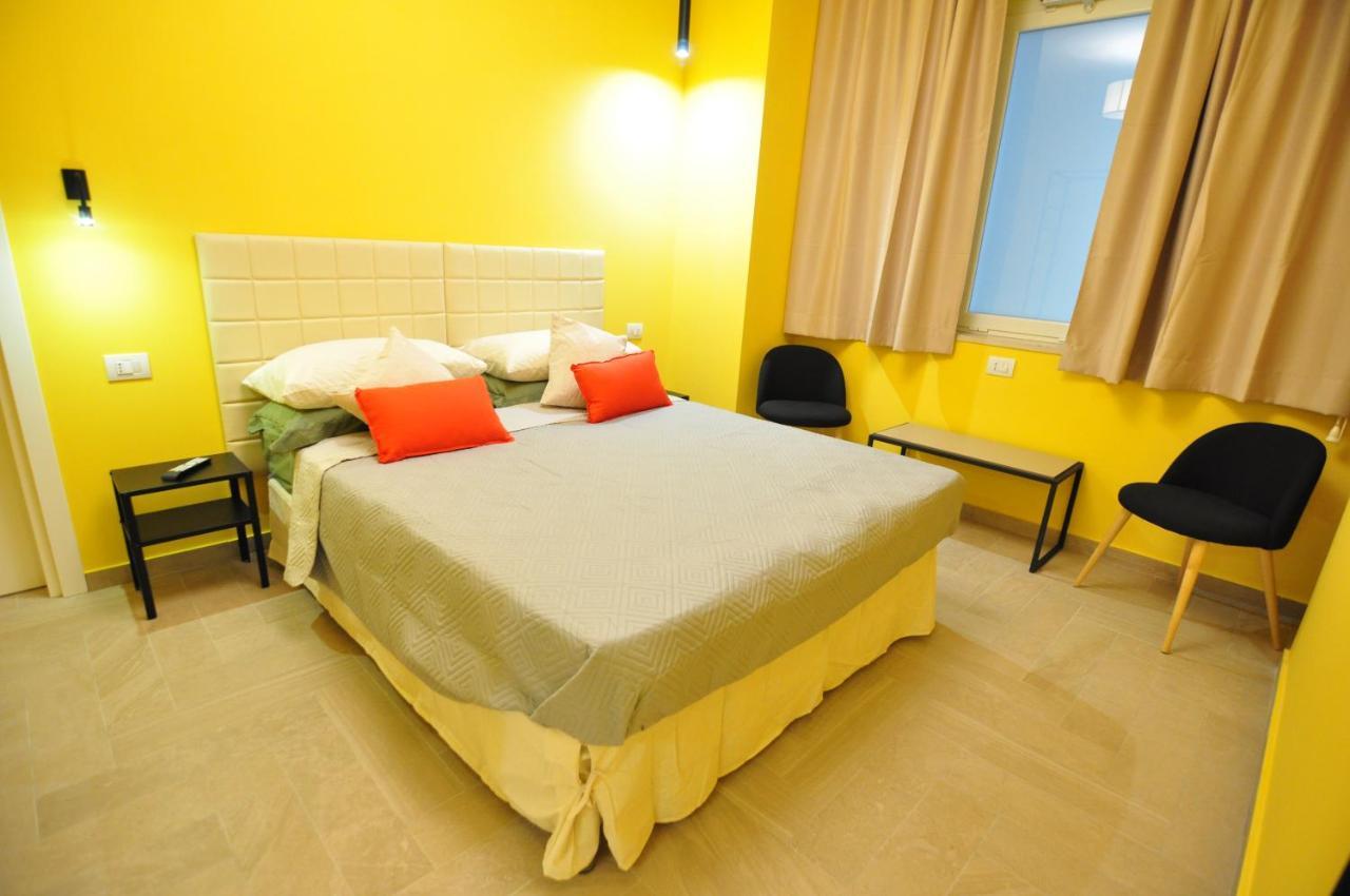 Delco Naples Bed and Breakfast Buitenkant foto